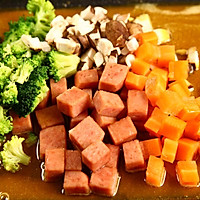 午餐肉时蔬咖喱炒饭的做法图解10