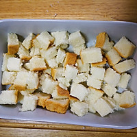 火腿芝士面包布丁的做法图解2