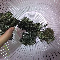 蒜蓉干巴菌的做法图解1