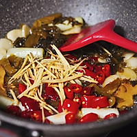 江湖菜系列-酸菜黄辣丁的做法图解5