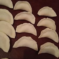 猪肉白菜香菇水饺的做法图解4