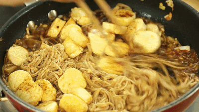 金针菇烧日本豆腐的做法图解5