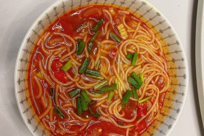 酸汤米线