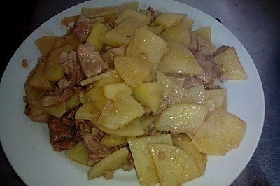土豆炒猪肉