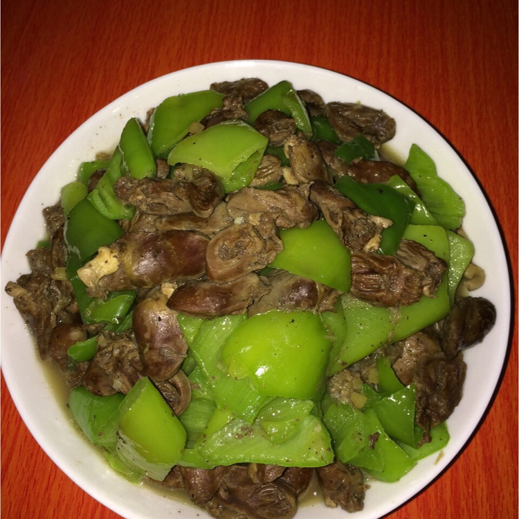 尖椒炒鸡心的做法