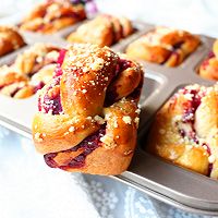 香酥粒紫薯麻花面包的做法图解27