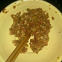 肉沫鸡蛋饺的做法图解1