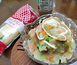 坚果日式土豆泥沙拉的做法