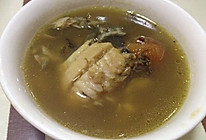 棉茵陈鲫鱼汤的做法