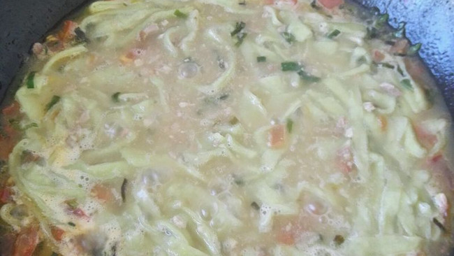 青汁鸡汤面的做法