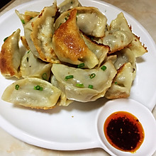 好吃不过饺子！今日份香菇猪肉煎饺！