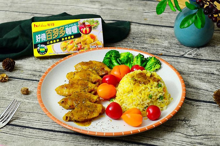 咖喱鸡翅拌黄金蛋炒饭的做法