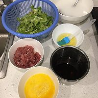 猪肉鸡蛋拉肠的做法图解1