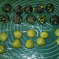 #中秋宴，名厨味# 广式玉米黑芝麻月饼的做法图解15