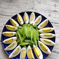 #轻食季怎么吃#鸡蛋与芹菜的绝美搭配的做法图解7