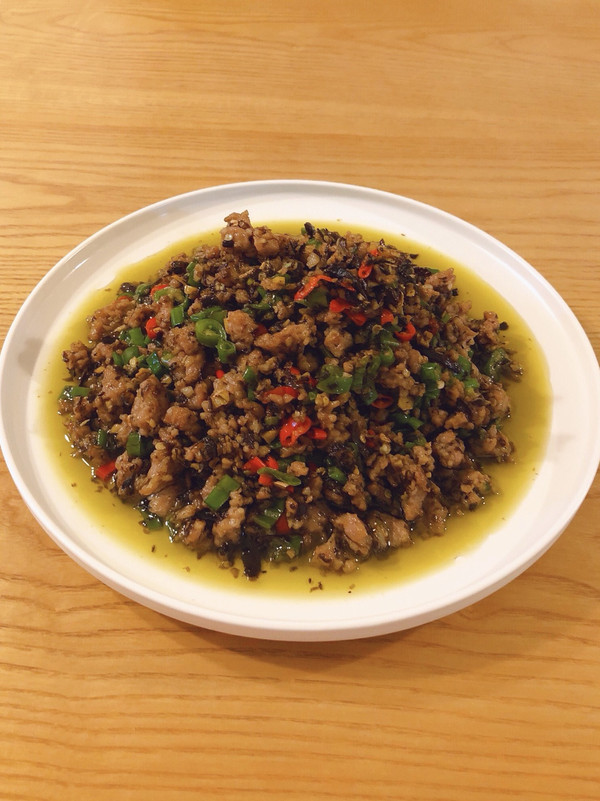 双椒肉碎橄榄菜