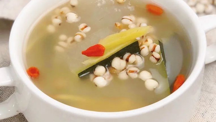 姜丝冬瓜薏米汤