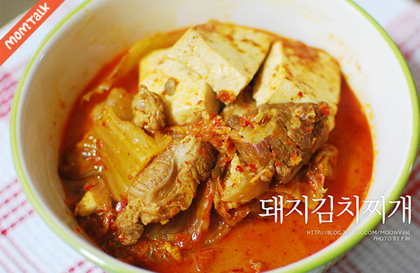 韩式猪肉辣白菜汤