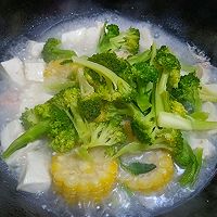 #让每餐蔬菜都营养美味#汤汁鲜美～虾仁玉米豆腐煲的做法图解6