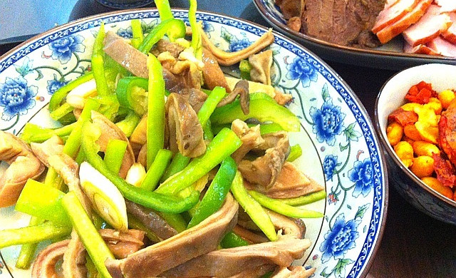 凉拌肚丝
