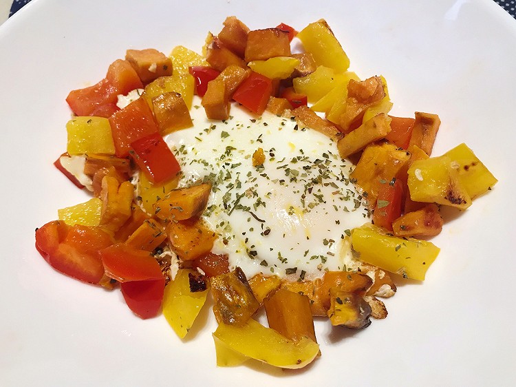 换个花样吃早餐：红薯+甜椒+鸡蛋的完美组合的做法
