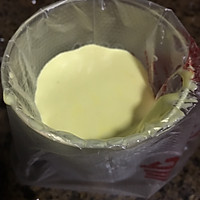蛋黄溶豆 简易版的做法图解4