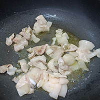 #《追着时间的厨房》节目同款美食复刻大赛#青椒炒肉的做法图解3