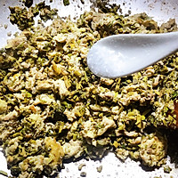 春天的礼物  春芽炒鹅蛋的做法图解12