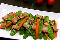 熏肉炒荷兰豆#舌尖上的春宴#的做法