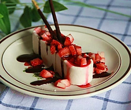 草莓芝士慕斯蛋糕--没有烤箱也能做精致甜点。的做法