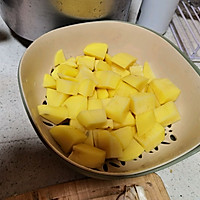 土豆烧排骨（外婆的味道）的做法图解2