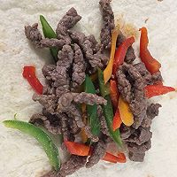 黑胡椒牛肉卷的做法图解4