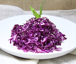 #爽口凉菜，开胃一夏！#凉拌紫甘蓝的做法
