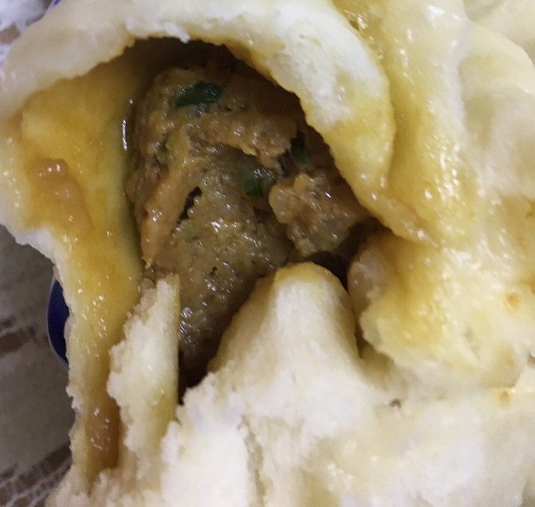 宝宝也可以吃的流汁肉包纯肉馅的做法