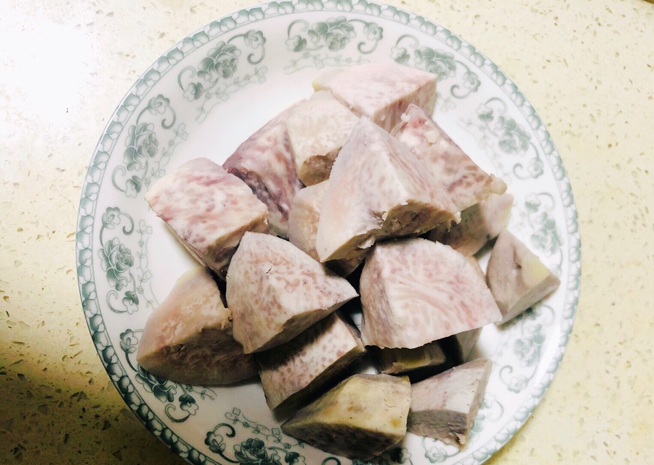 红烧肉焖芋头怎么做_红烧肉焖芋头的做法_荣吃货爱折腾_豆果美食