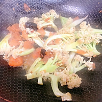番茄木耳炒菜花的做法图解9