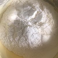#餐桌上的春日限定#当然是简单易学的黄油饼干啦~的做法图解4