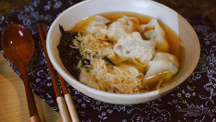 荠菜鲜虾馄饨