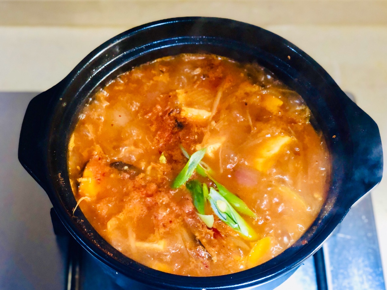 沒有肉也香辣好吃的韓式泡菜鍋 by Amy Cheng - 愛料理