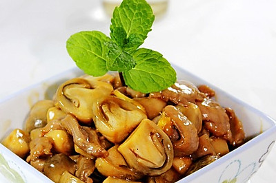 鲍汁炒草菇肉片