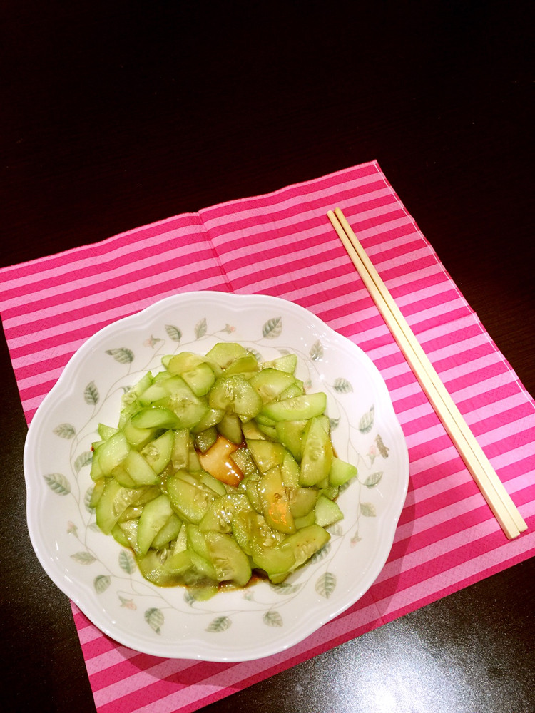 凉拌黄瓜的做法