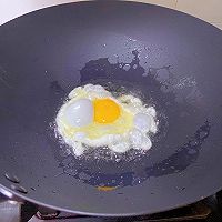 ♨️鲜味十足，明目丝瓜鸡蛋汤#夏日鲜味轻享健康的做法图解3