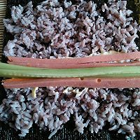 紫米寿司的做法图解5