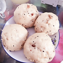 红糖坚果馒头