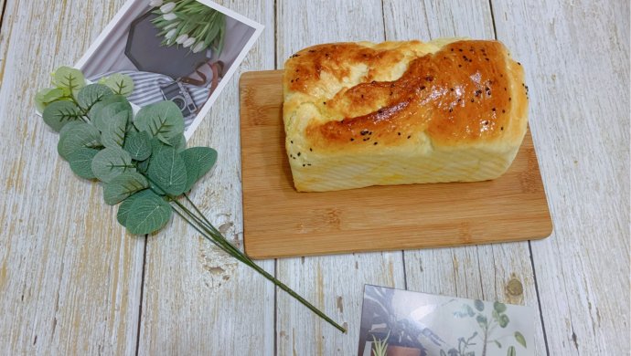 椰蓉吐司面包～香甜美味可口