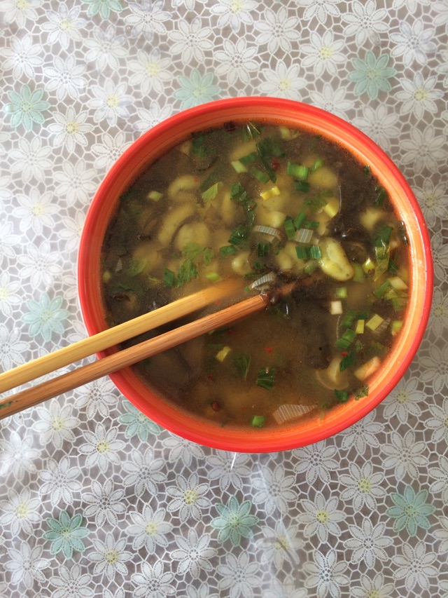 菠菜麻食面