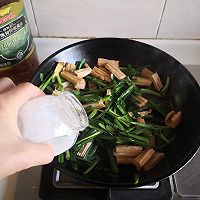 #异域美味 烹饪中式年味#韭菜炒腐竹的做法图解7
