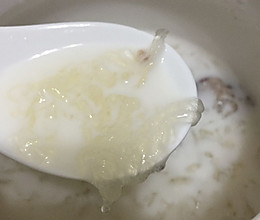 红枣百合燕窝炖的做法