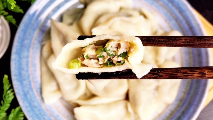 好吃不如饺子，今天吃猪肉茼蒿饺子