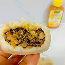 #家乡年味 鲜才够味#槐花包子